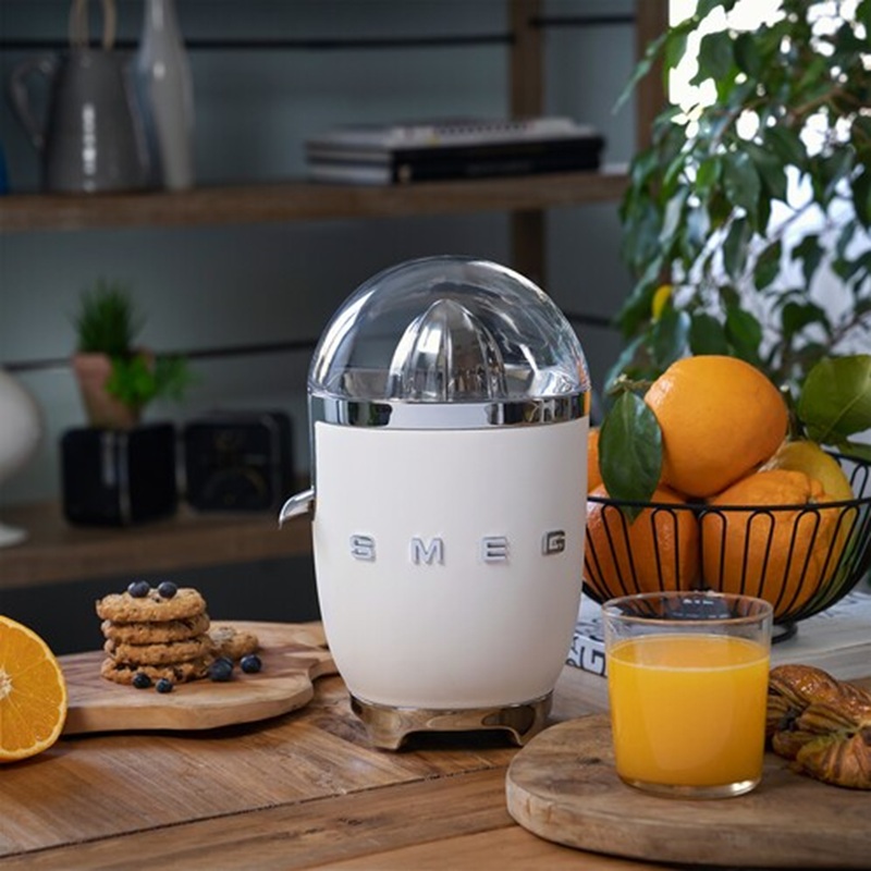 SMEG CJF01CREU/CJF11CREU Citrus Juicer (Cream)