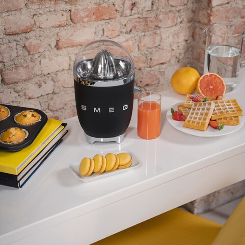 SMEG CJF01PGEU/CJF11PGEU  Citrus Juicer (Pastel Green)