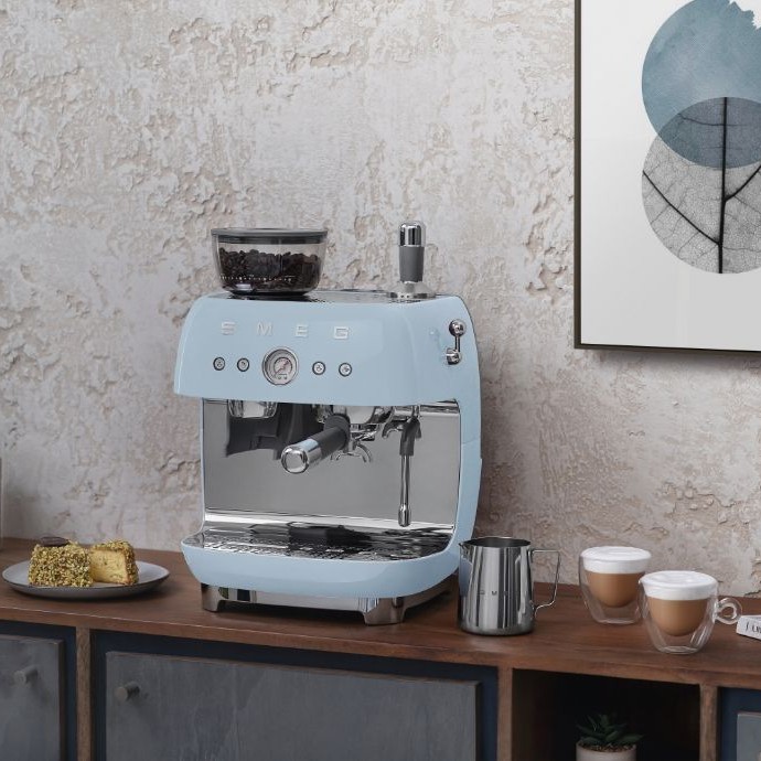 SMEG EGF03PBEU Espresso Manual Coffee Machine, 50's Style (Pastel Blue)