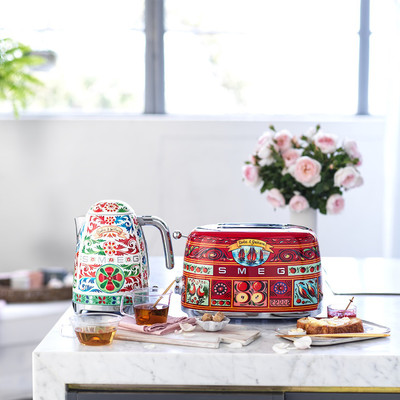 SMEG KLF03DGEU, Electric Kettle Sicily is my love (Dolce & Gabbana)